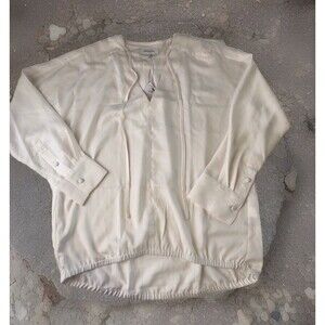 Banana Republic Factory Bubble Hem V-Neck Blouse Snow Day Size Medium NWT